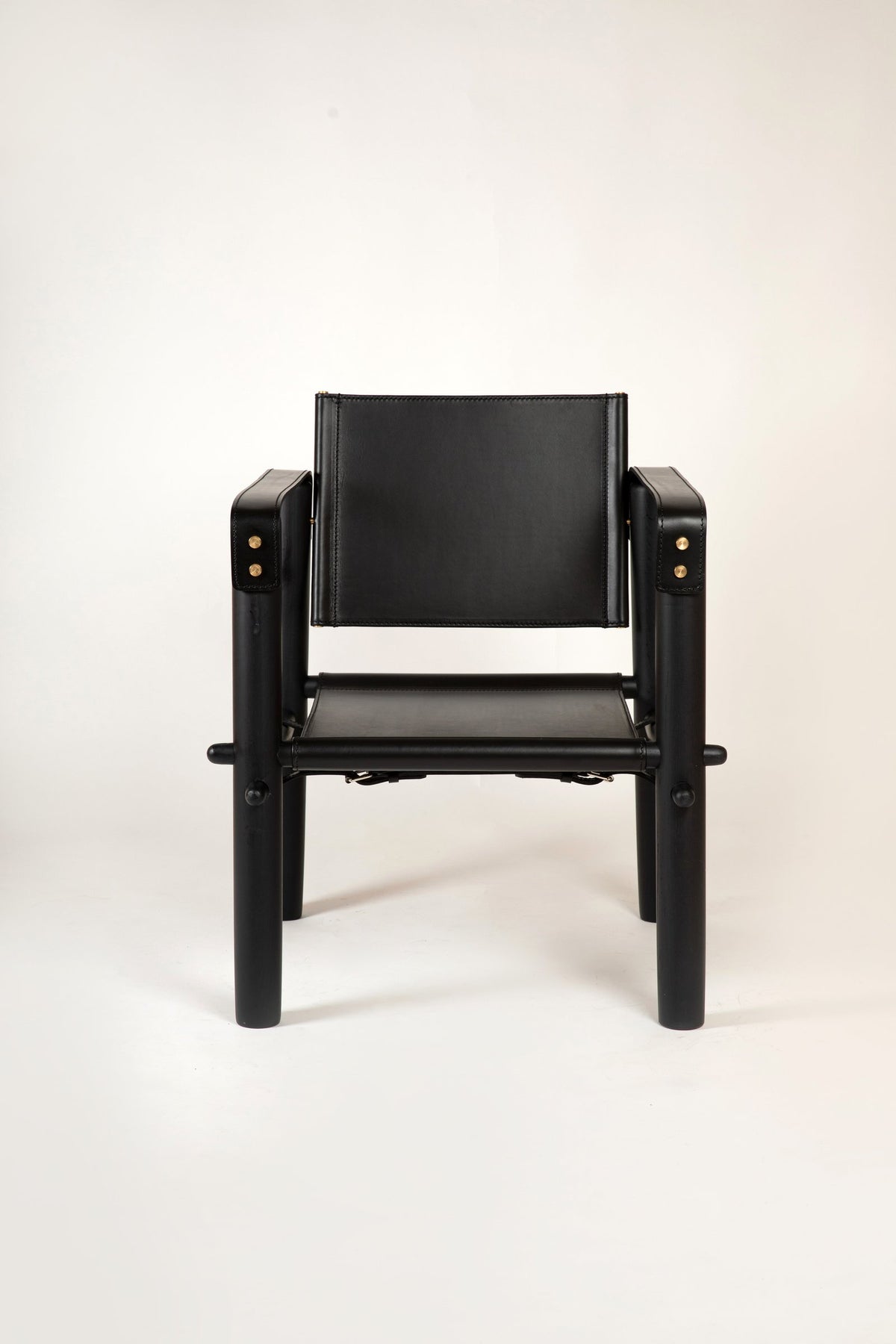Cubica armchair in black-stained ash and black leather