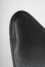Detail of the black leather sling on the Bonet BKF®