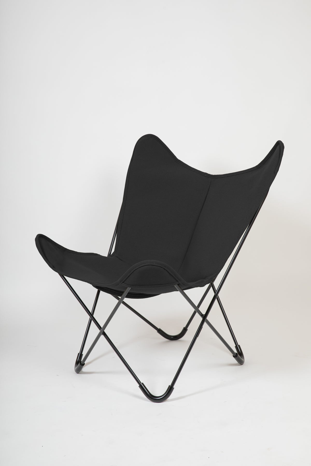 Bonet BKF® with a black sling, three-quarter view